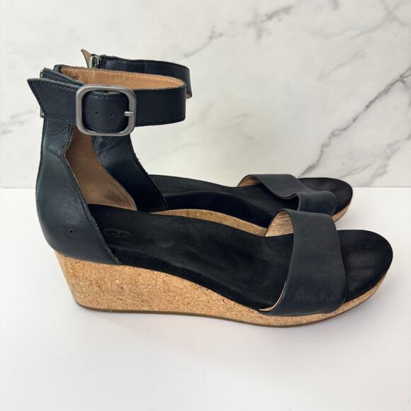 UGG Womens Zoe II Wedge Sandal Size 10 Leather MInimal Cushioned Comfort Black - Picture 3 of 10